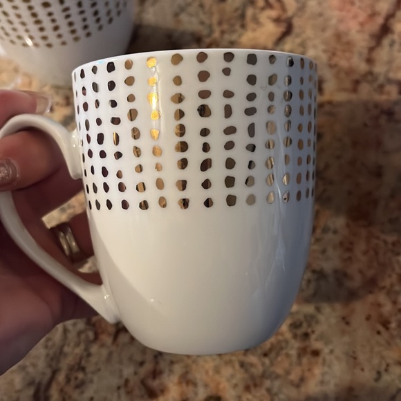 Set of two beautiful balvery coffee mugs - Picture 2 of 3